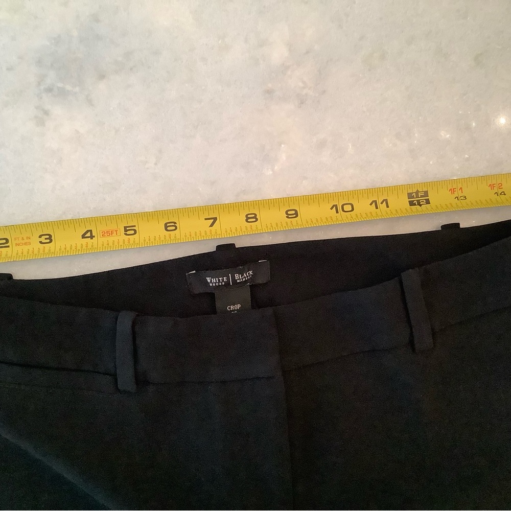 White House Black Market crop Pants 6 reg.